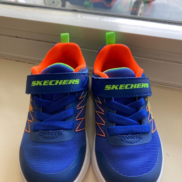 Sketchers shoes toddler running size 8 new - Picture 3 of 4